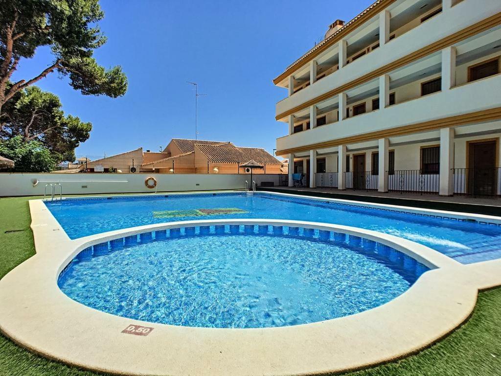Beautiful 1 Bedroom Apartment In Roda, Los Alcazares. Larger Than Average. المظهر الخارجي الصورة