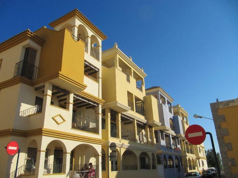 Beautiful 1 Bedroom Apartment In Roda, Los Alcazares. Larger Than Average. المظهر الخارجي الصورة