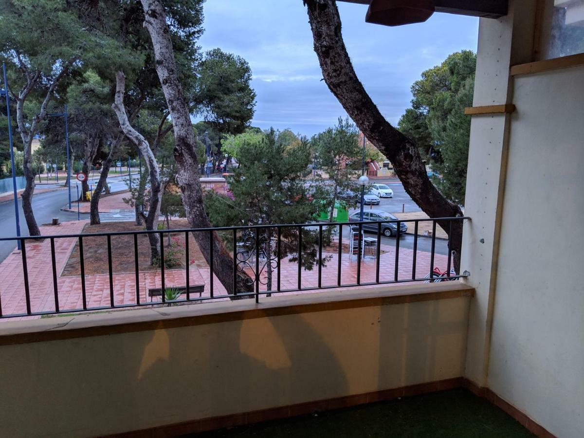 Beautiful 1 Bedroom Apartment In Roda, Los Alcazares. Larger Than Average. المظهر الخارجي الصورة